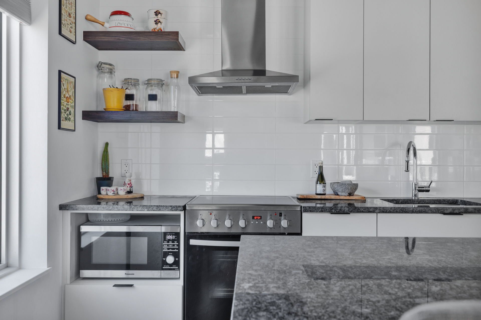Photo - Kitchen