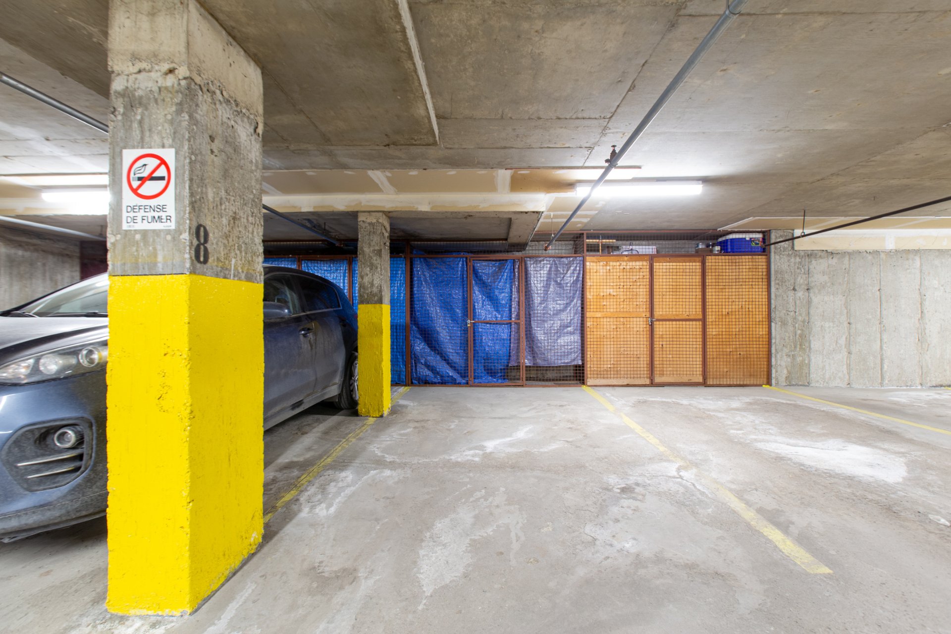 Photo - Stationnement