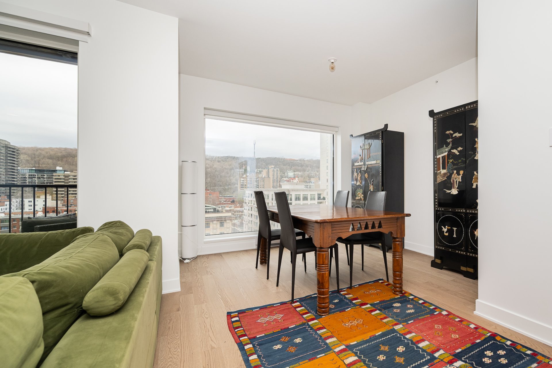 Photo - Dining room