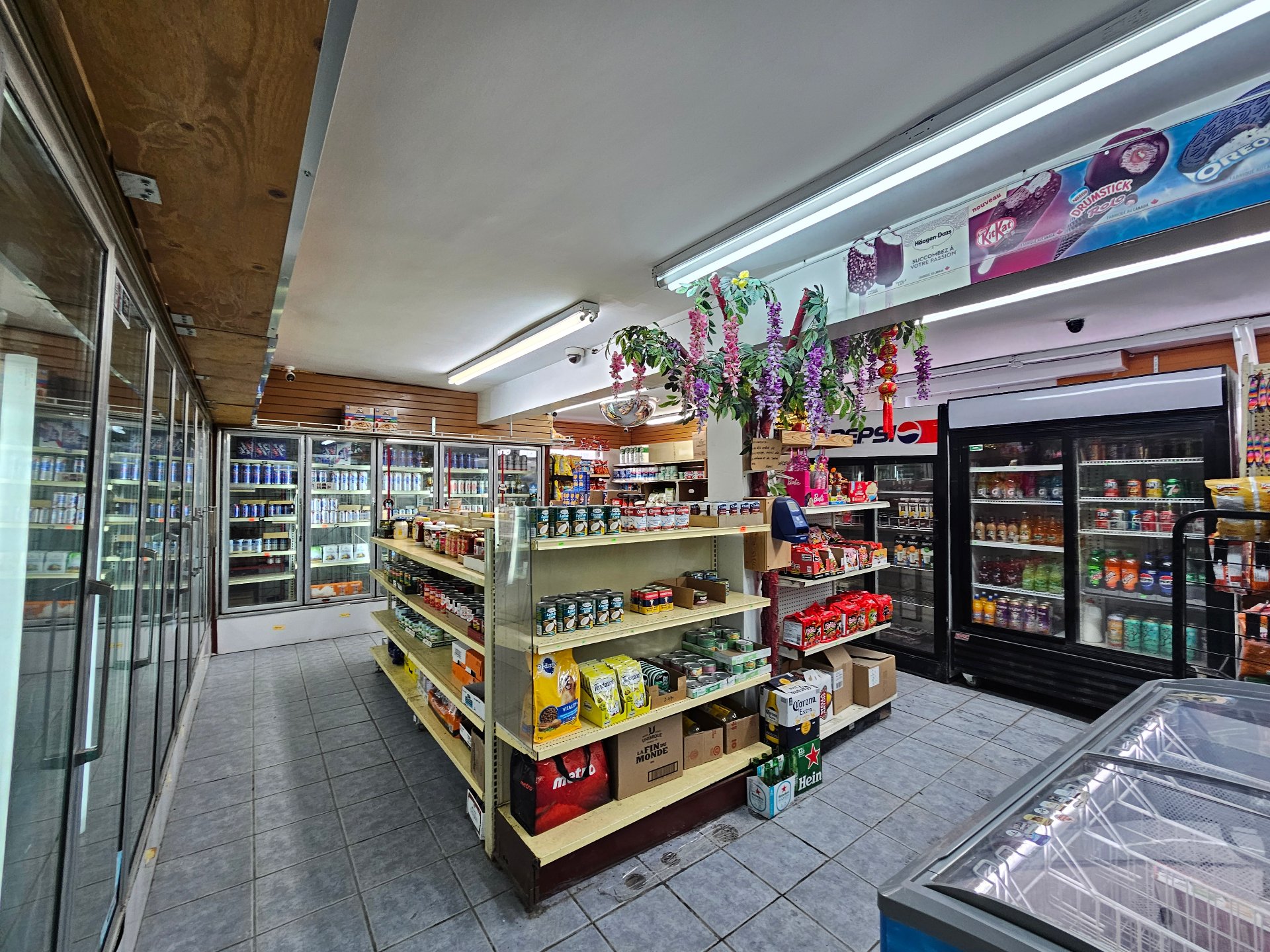 Photo - Interior