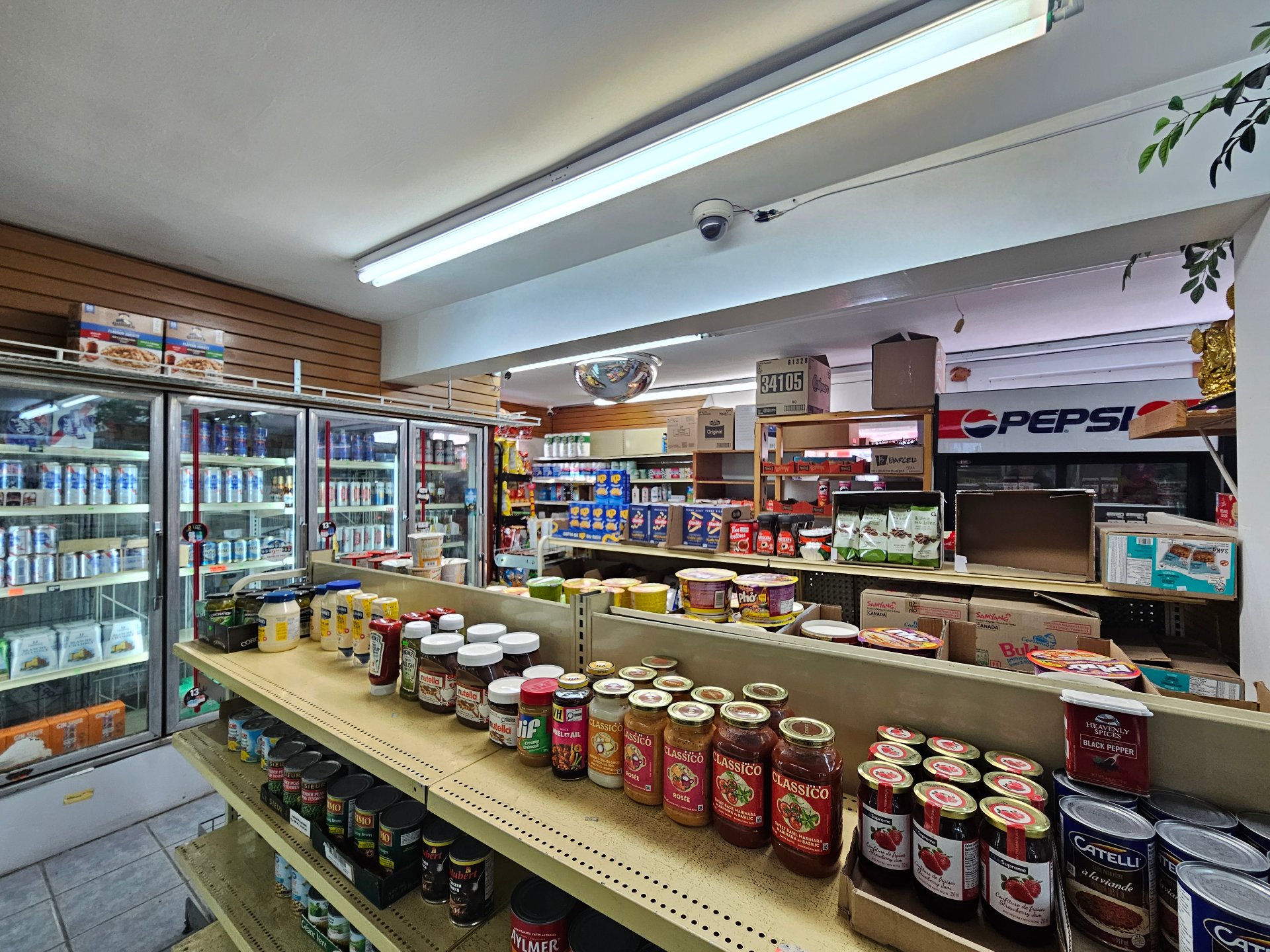 Photo - Interior