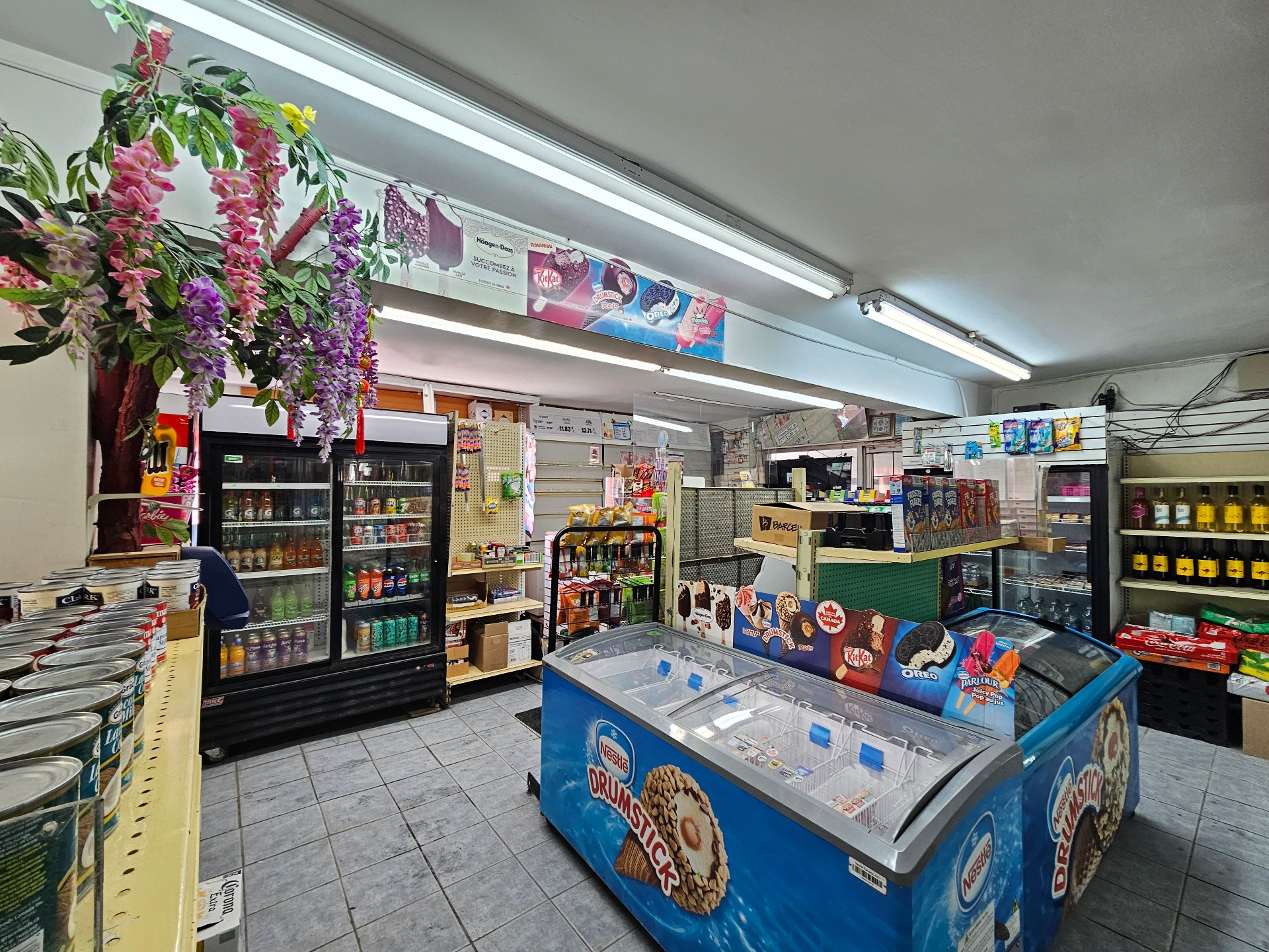Photo - Interior