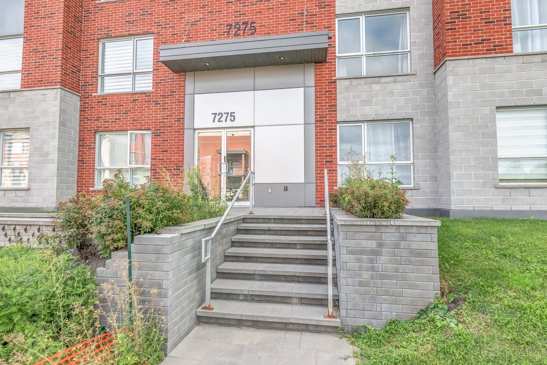 Photo - Entrée extérieure