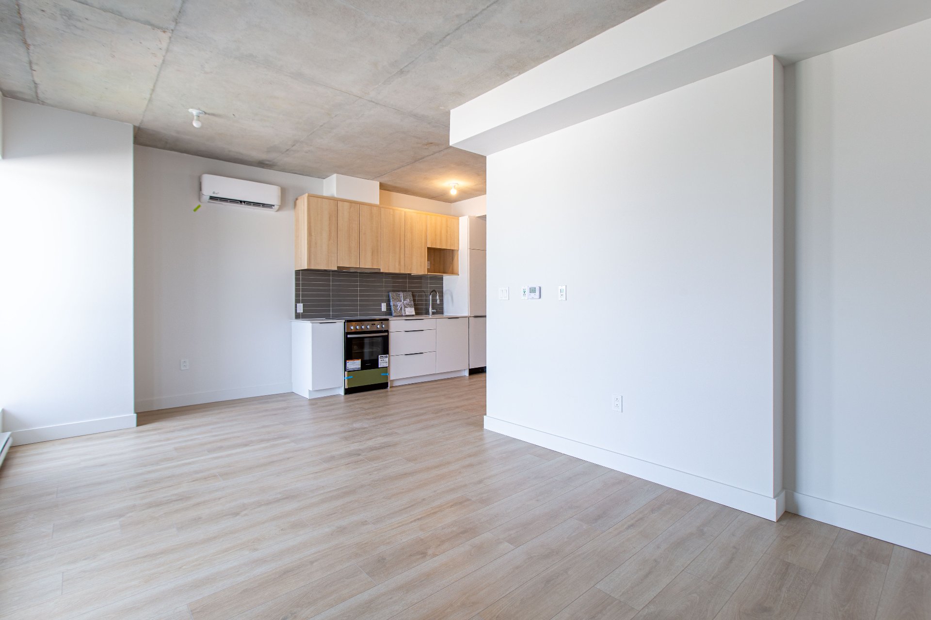 Photo - Interior