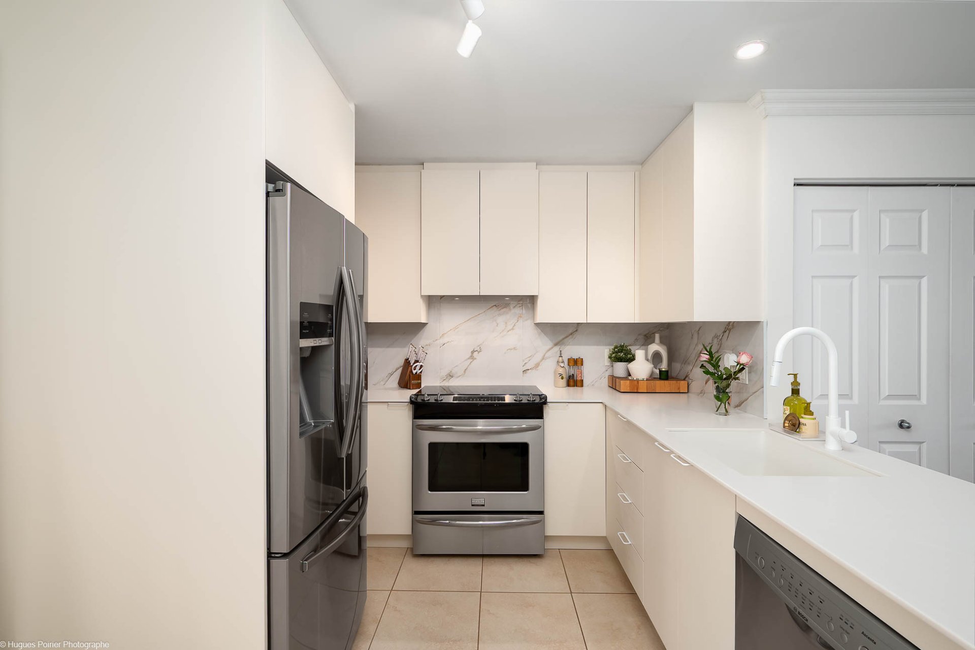 Photo - Kitchen