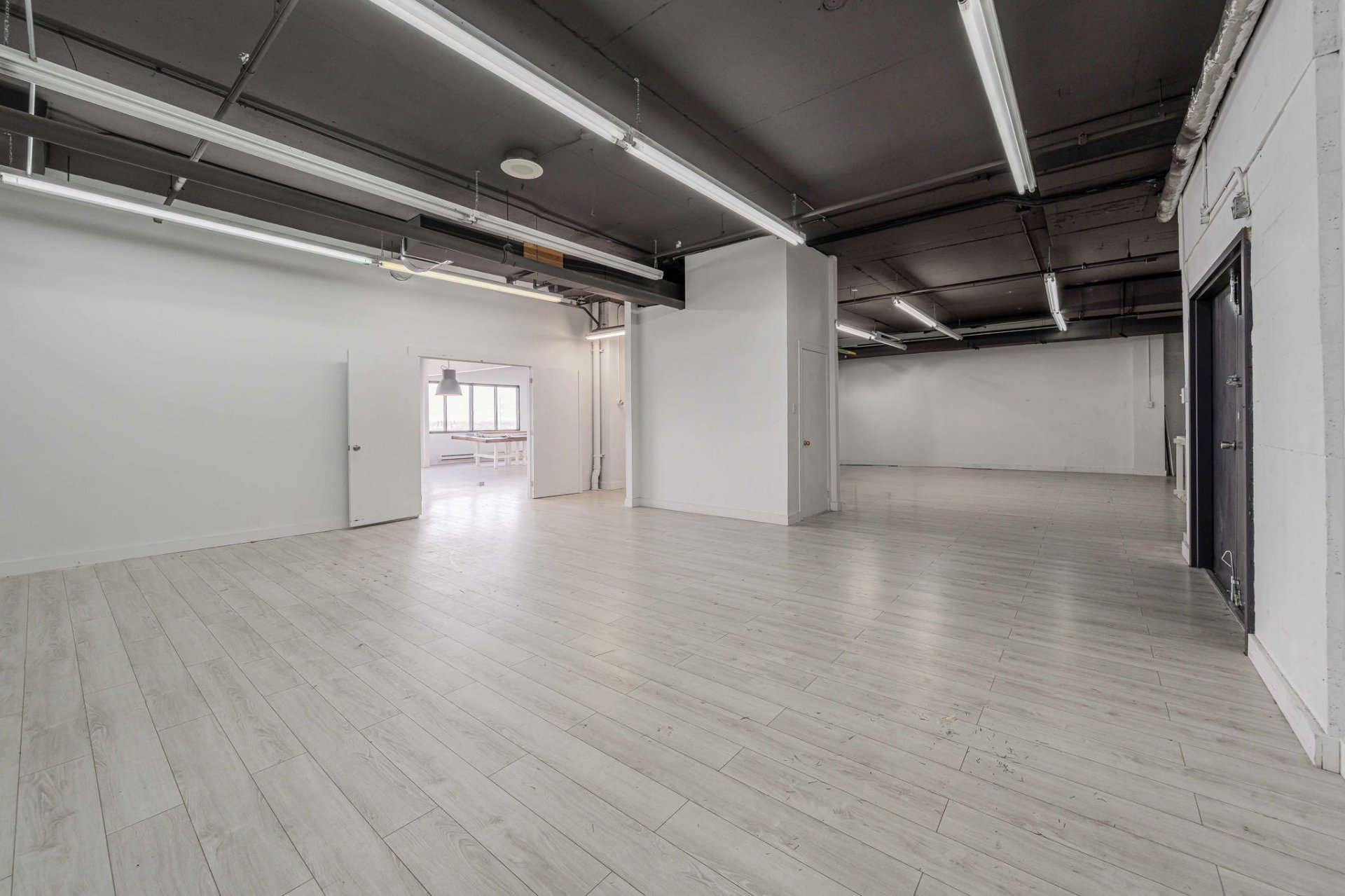 Photo - Reception Area