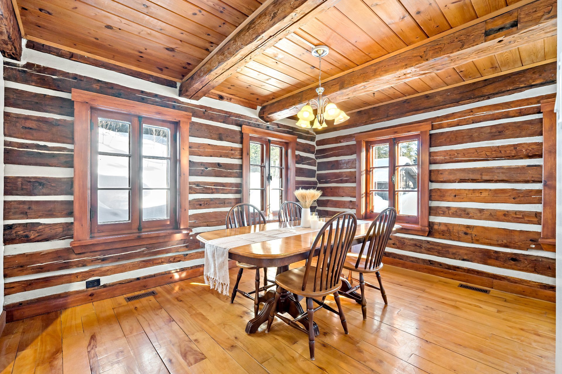 Photo - Salle à manger