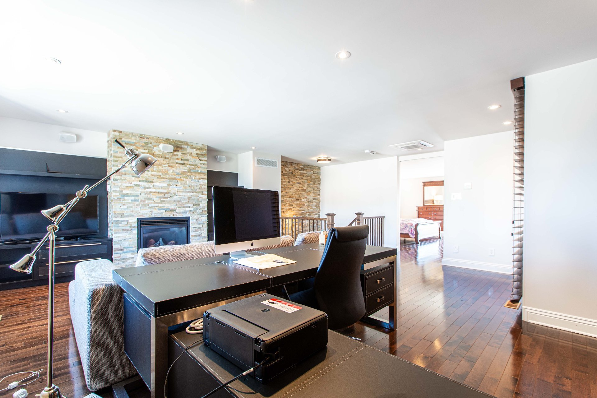 Photo - Interior