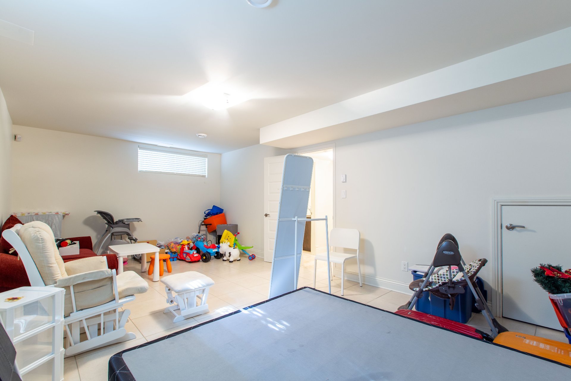 Photo - Interior