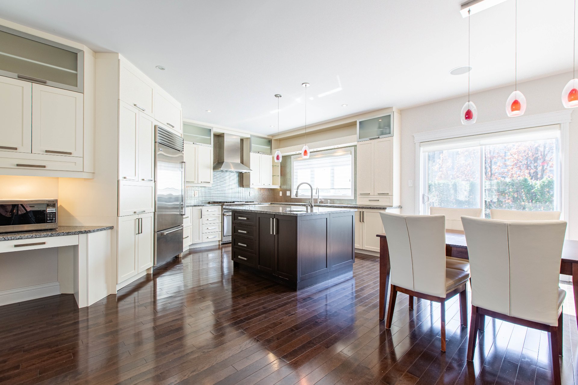 Photo - Dining room
