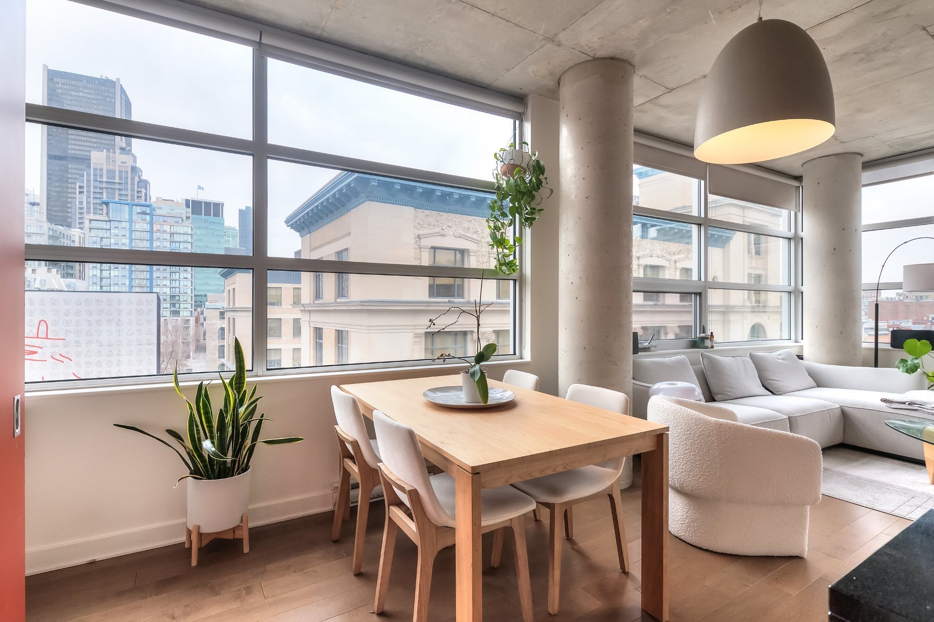 Photo - Salle à manger