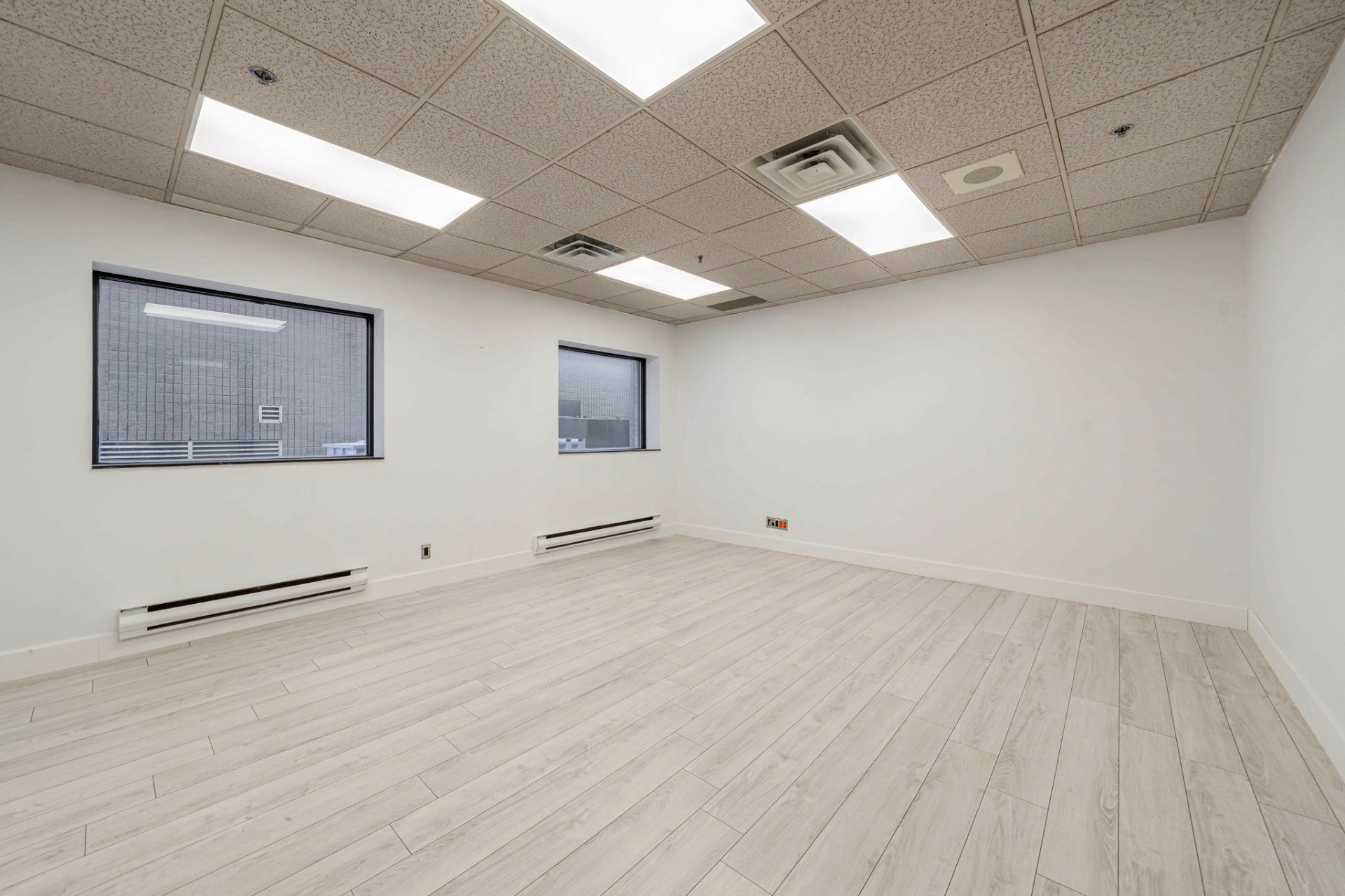 Photo - Office
