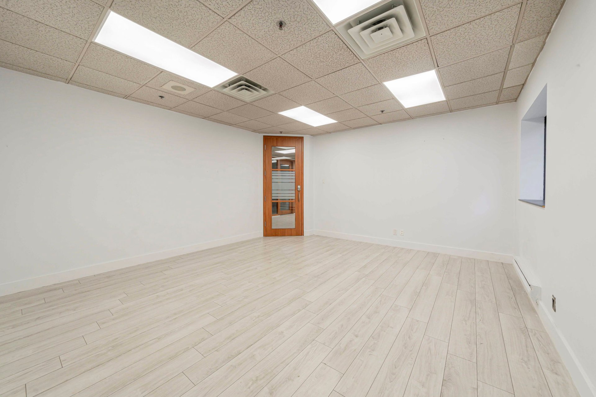 Photo - Office