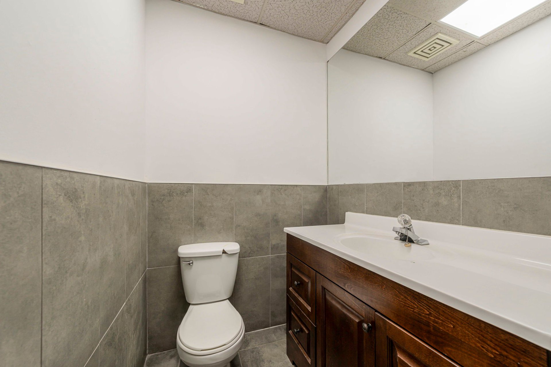 Photo - Bathroom