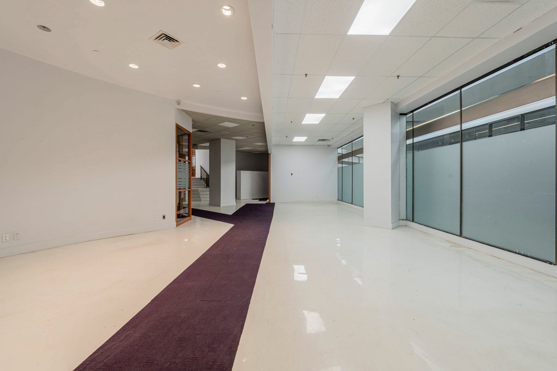 Photo - Reception Area
