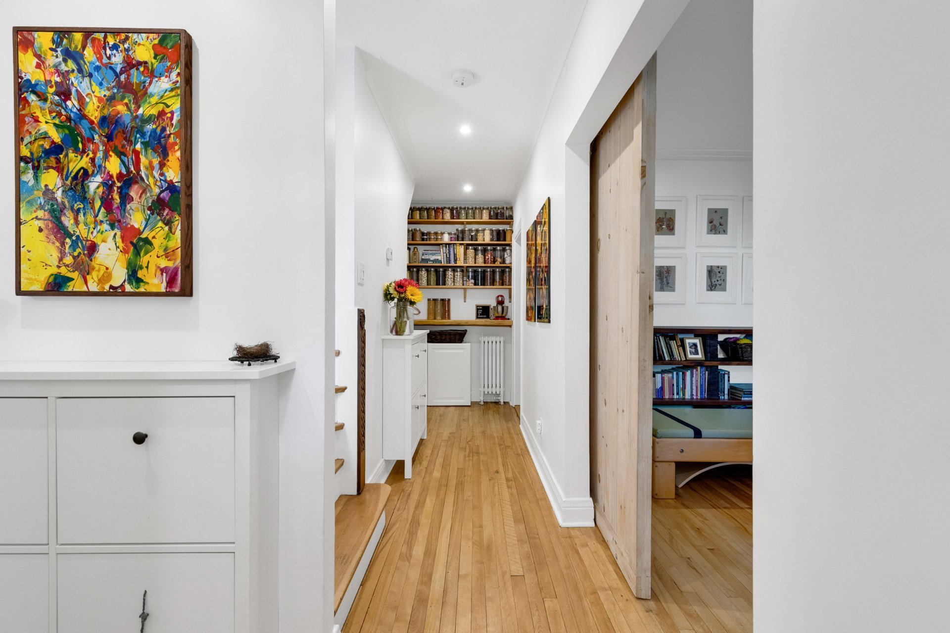 Photo - PASAGEWAY