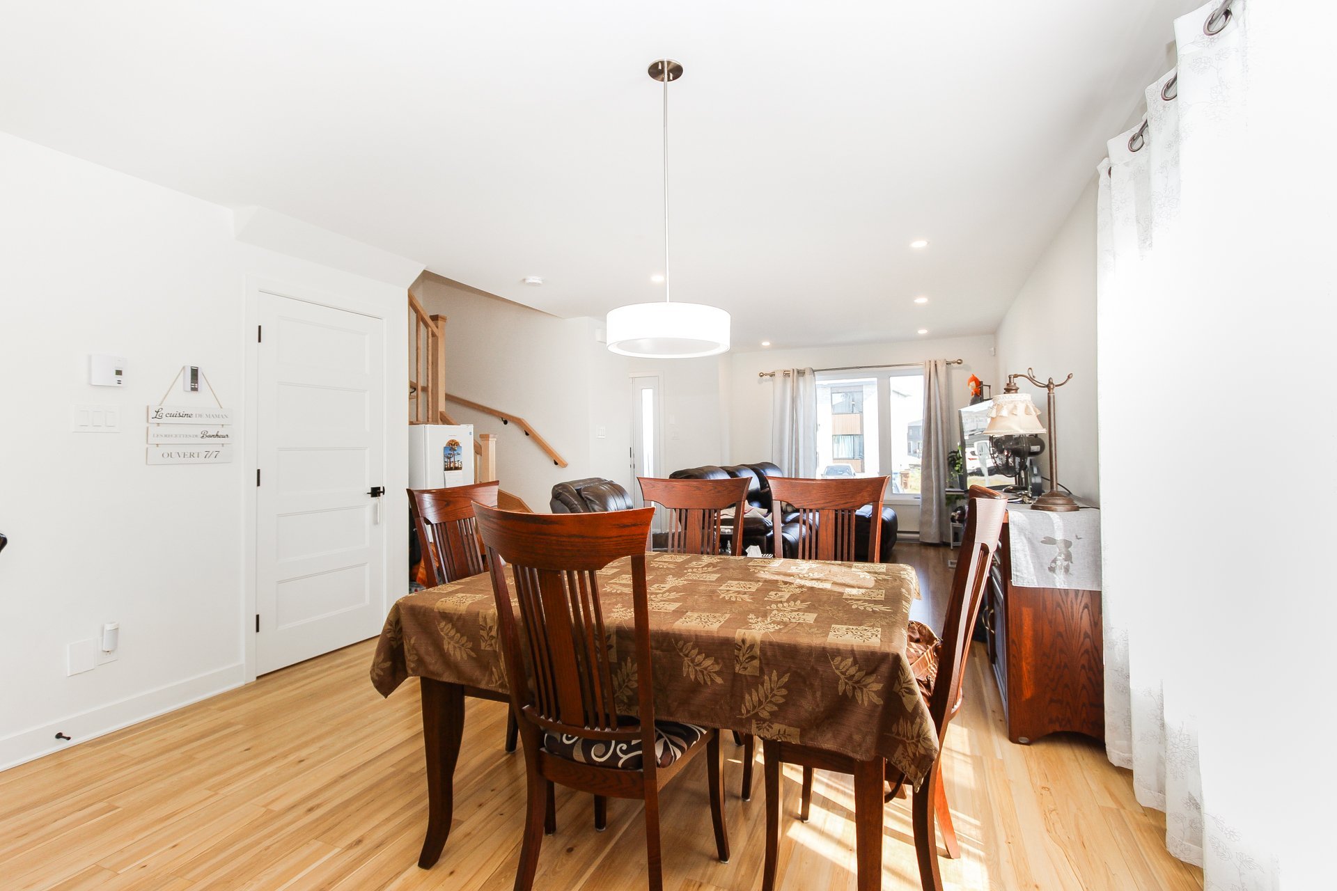 Photo - Salle à manger