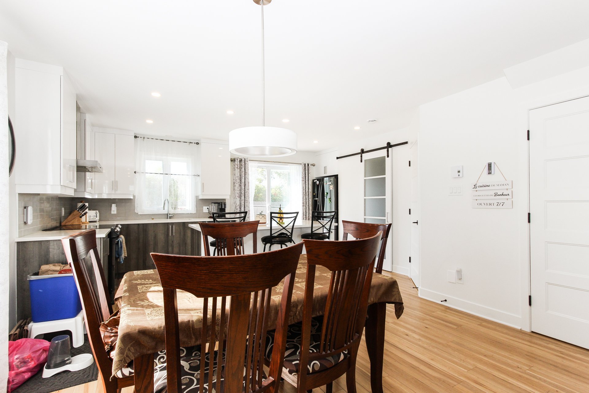 Photo - Salle à manger