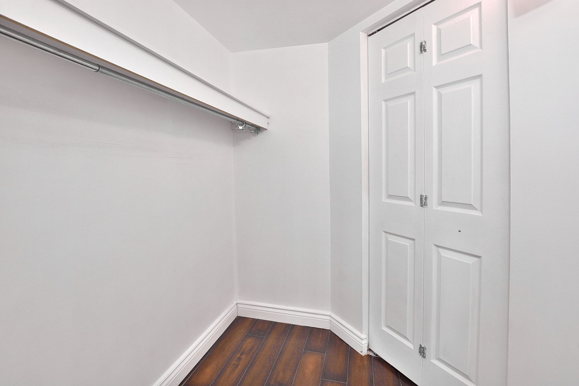 Photo - Penderie (Walk-in)