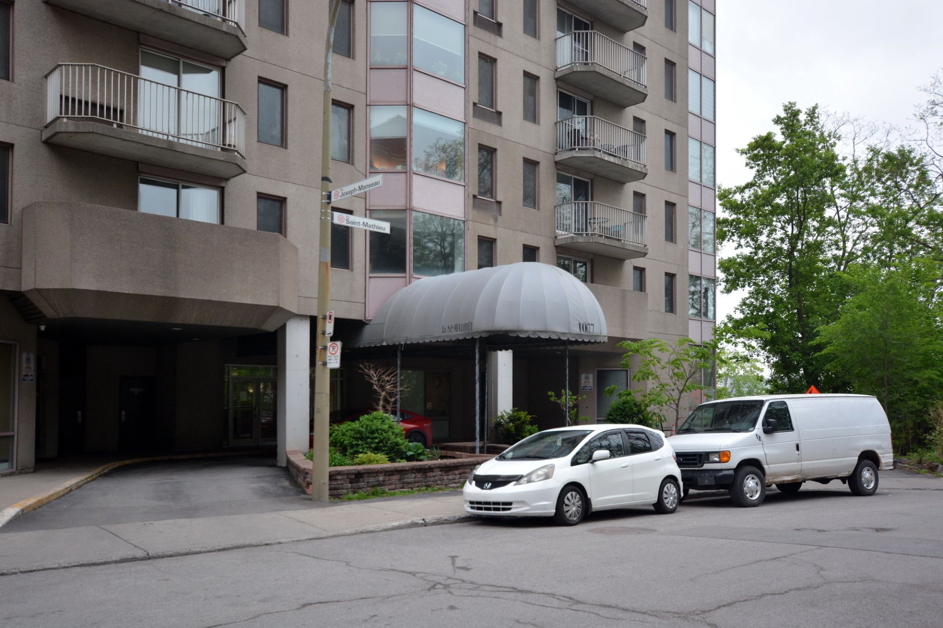 Photo - Entrée extérieure