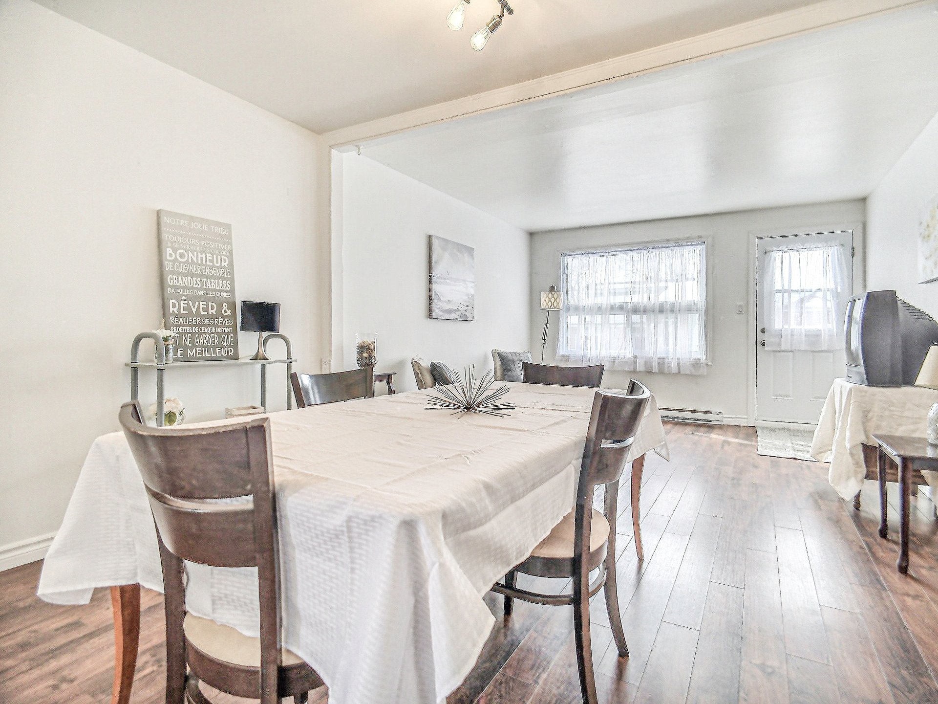 Photo - Salle à manger