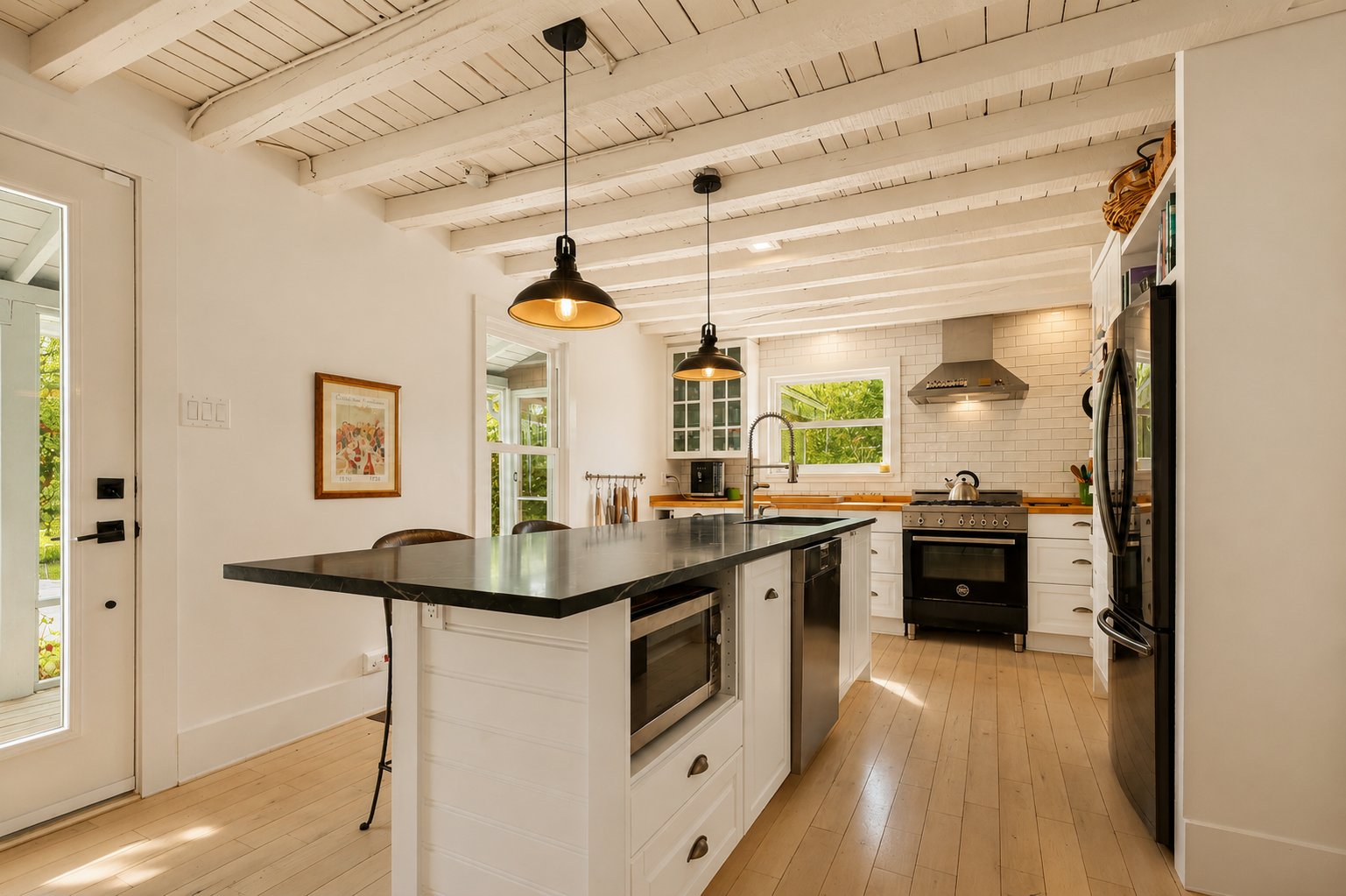 Photo - Kitchen