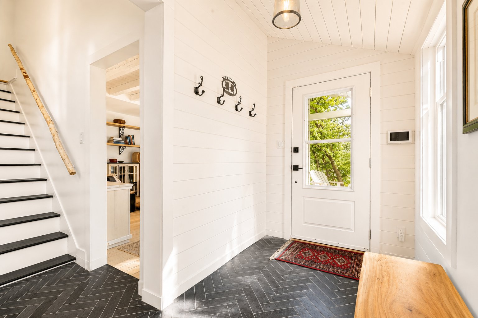 Photo - Hallway