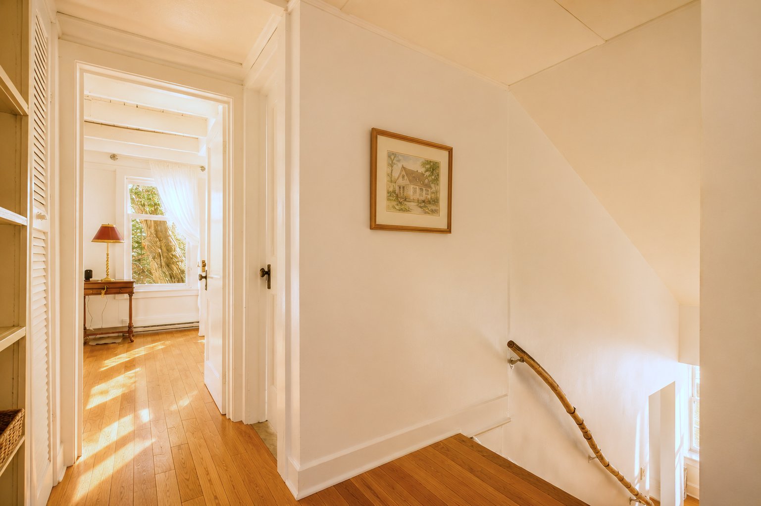 Photo - Interior