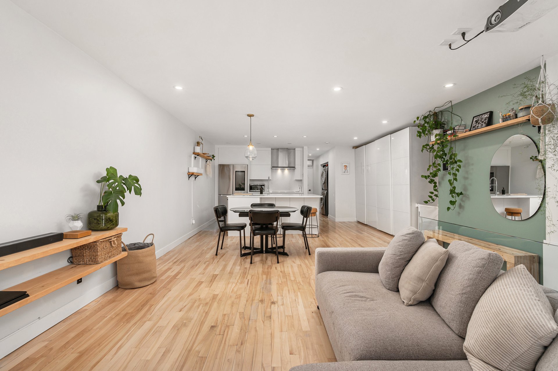 Photo - Overall View