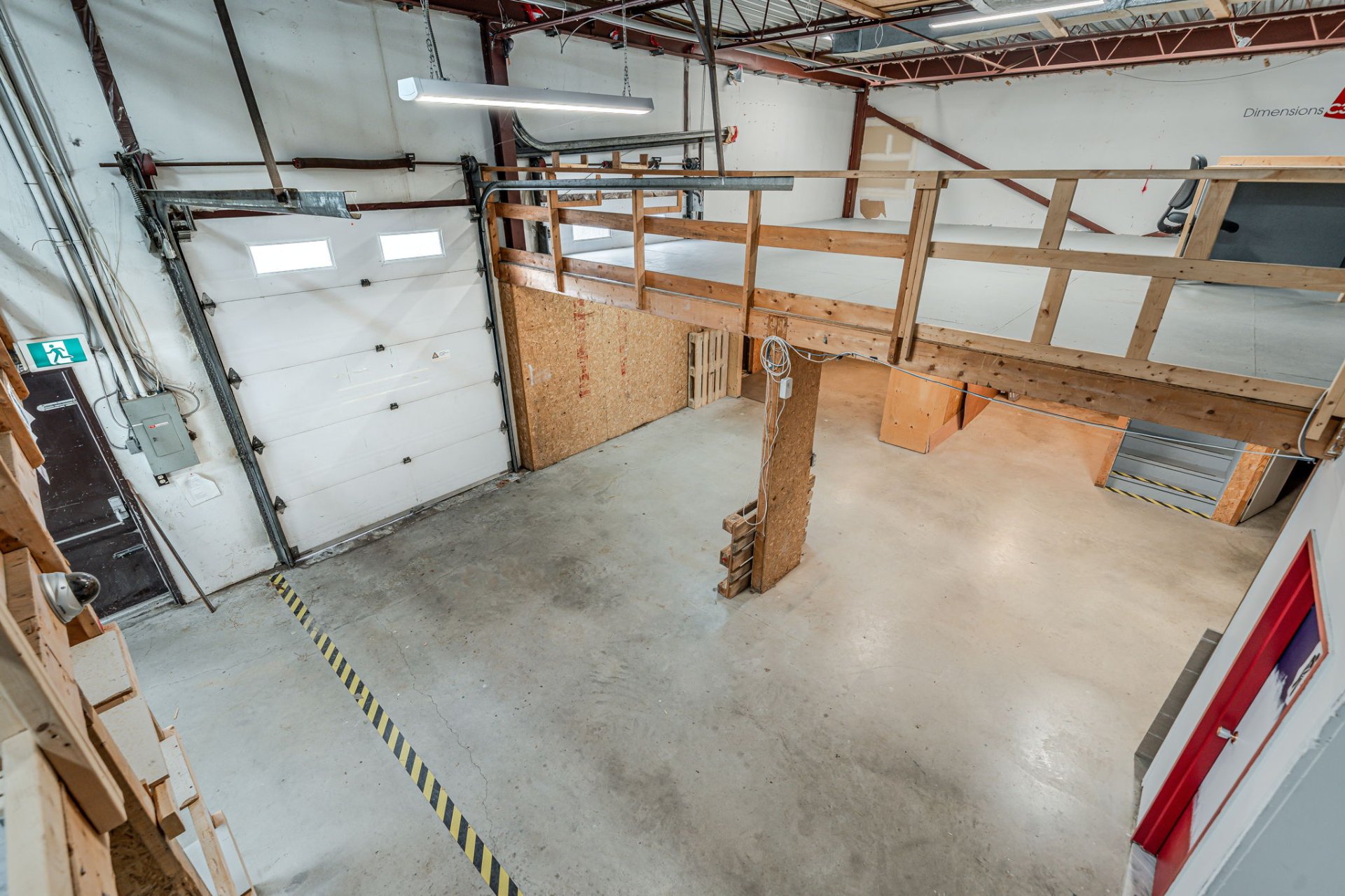 Photo - Mezzanine