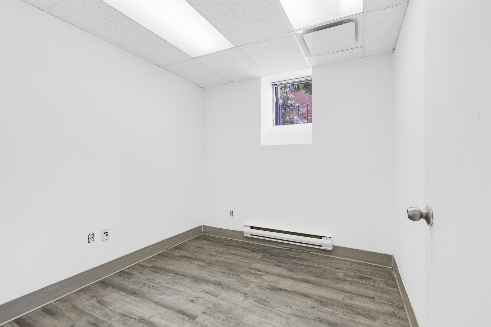 Photo - Interior