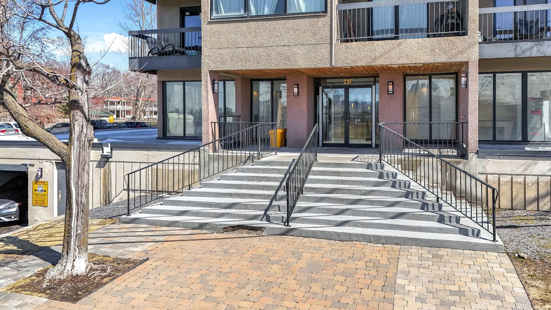 Photo - Entrée extérieure