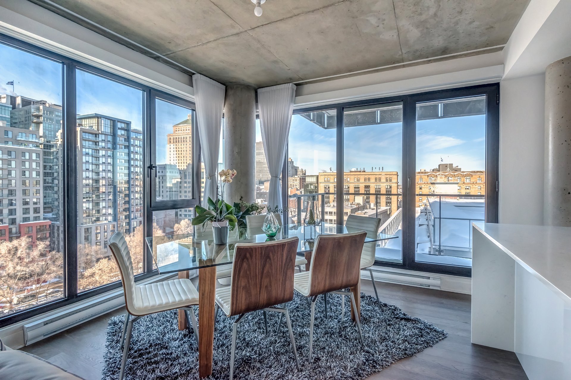 Photo - Salle à manger