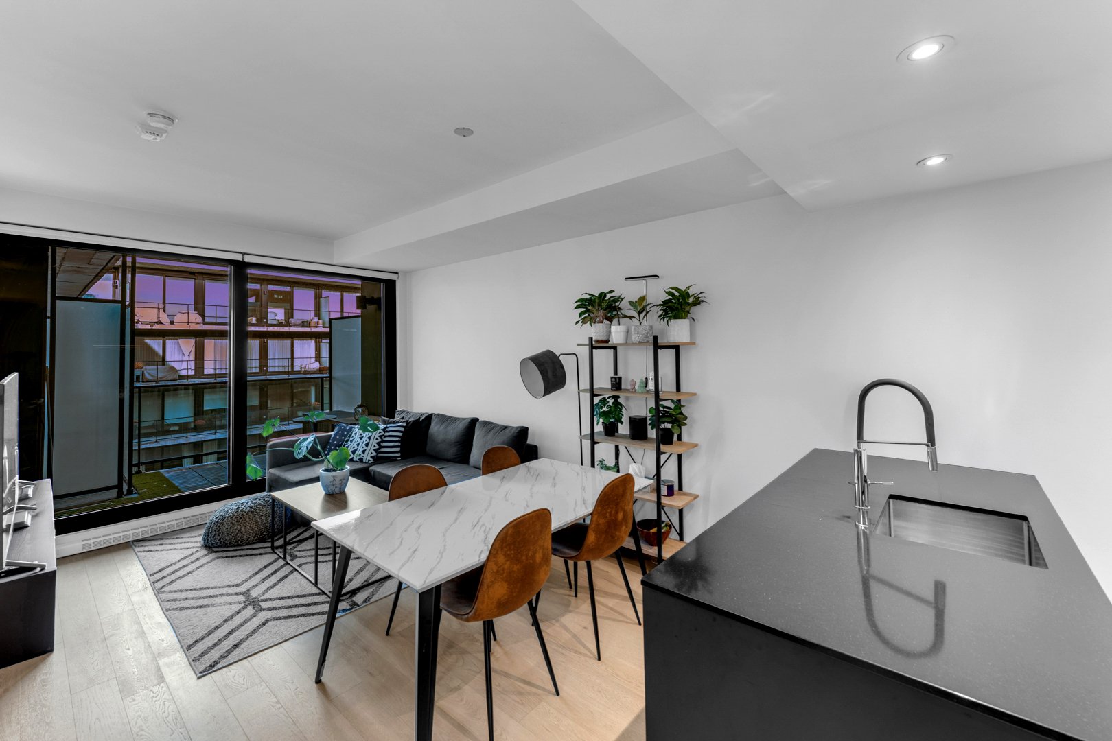 Photo - Salon