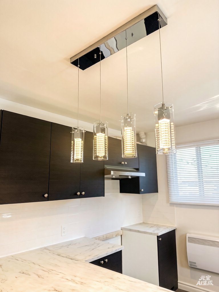 Photo - Kitchen