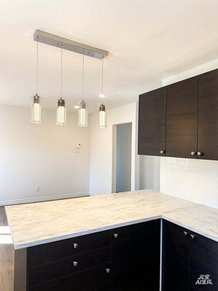 Photo - Kitchen