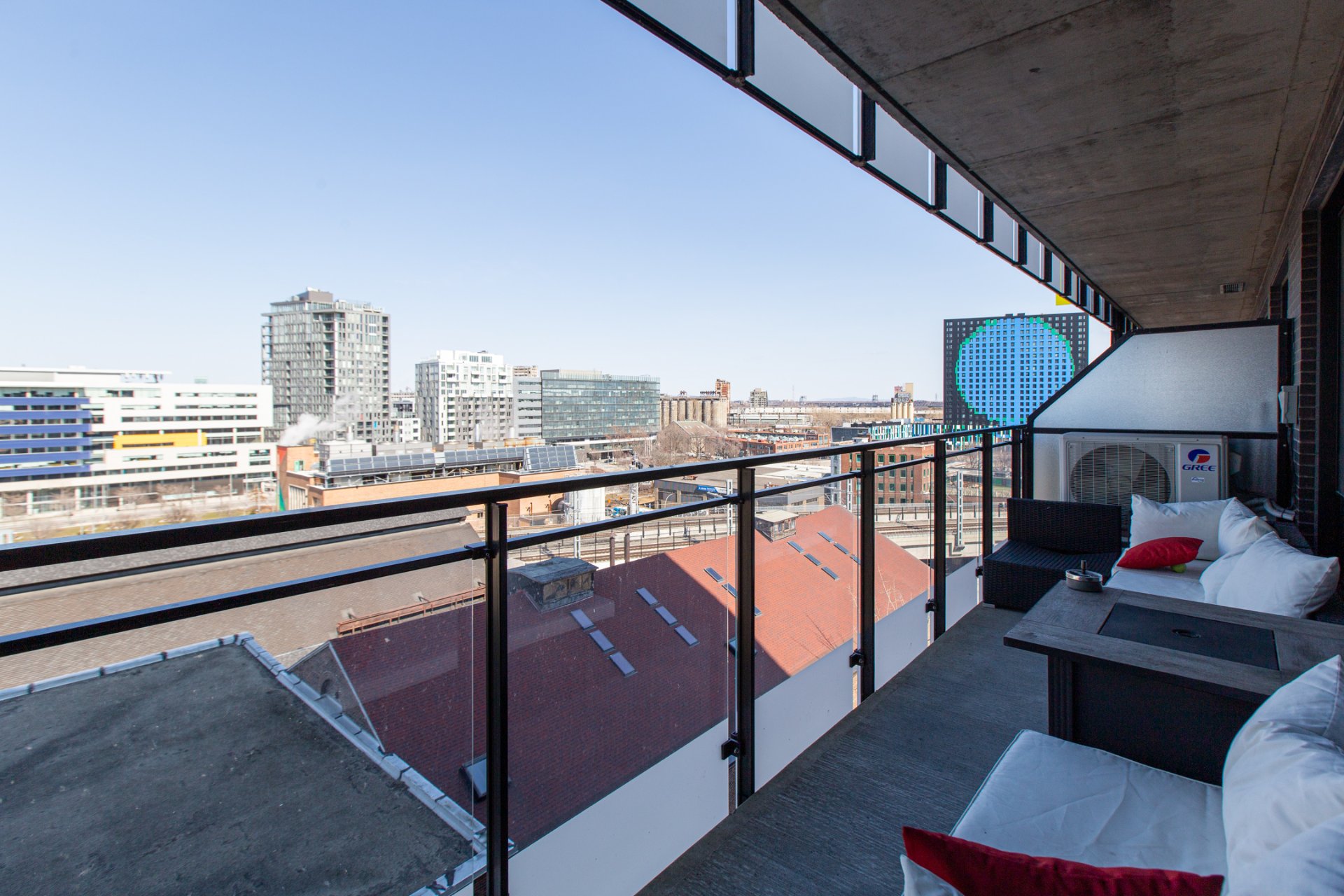 Photo - Balcony