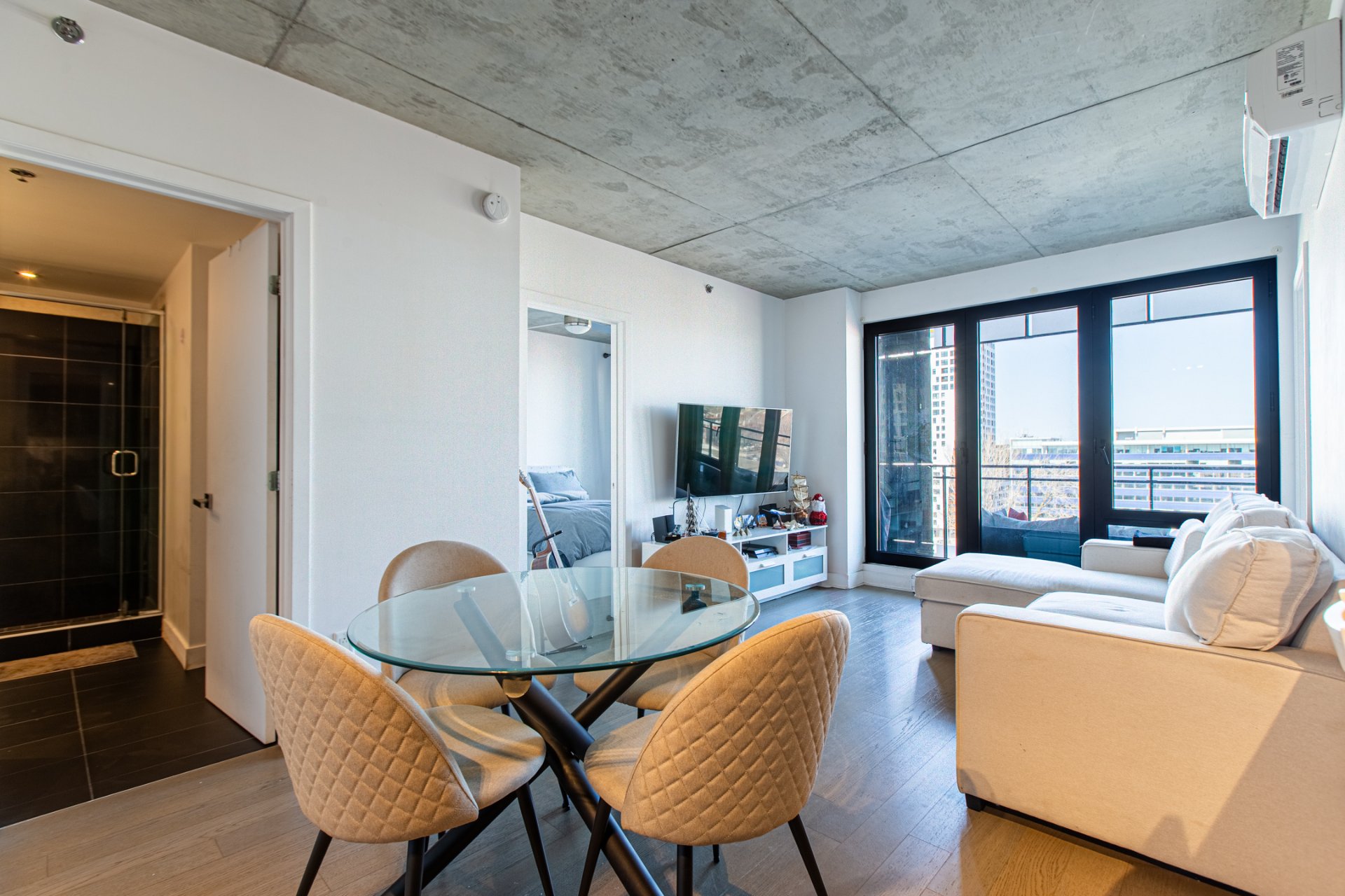 Photo - Dining room