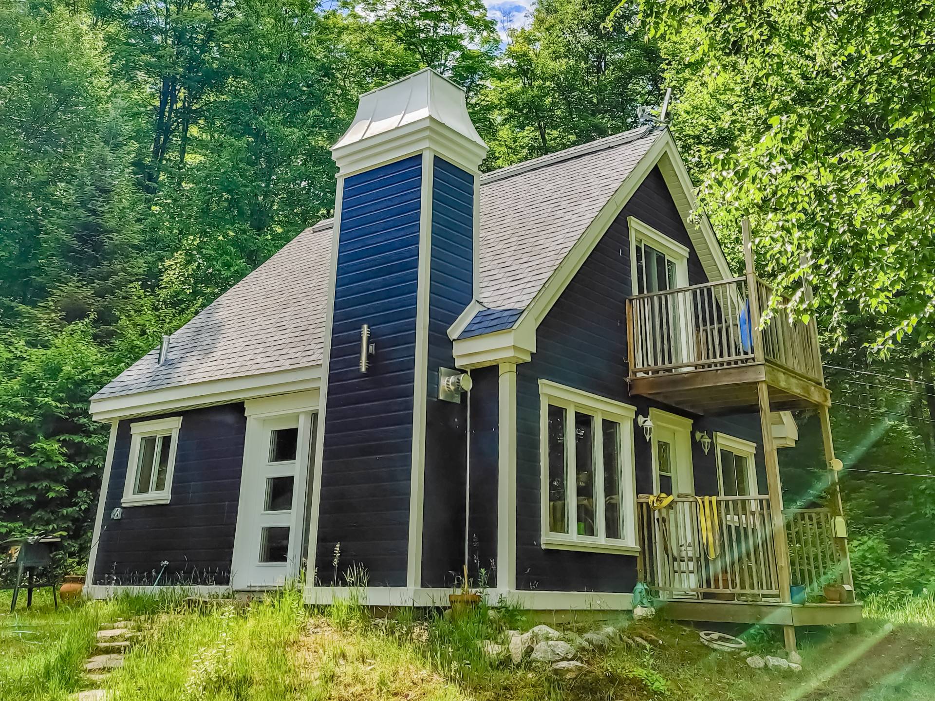 Photo - Exterior