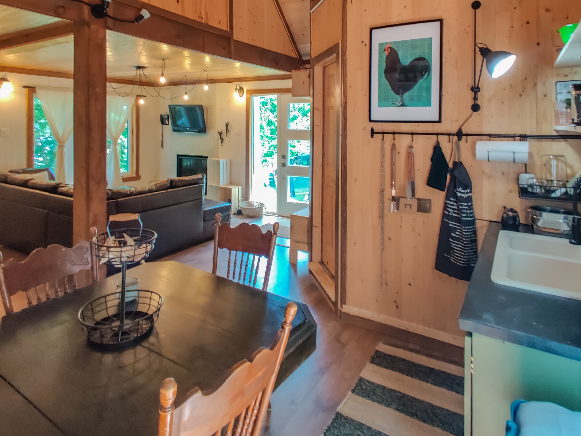 Photo - Dining room