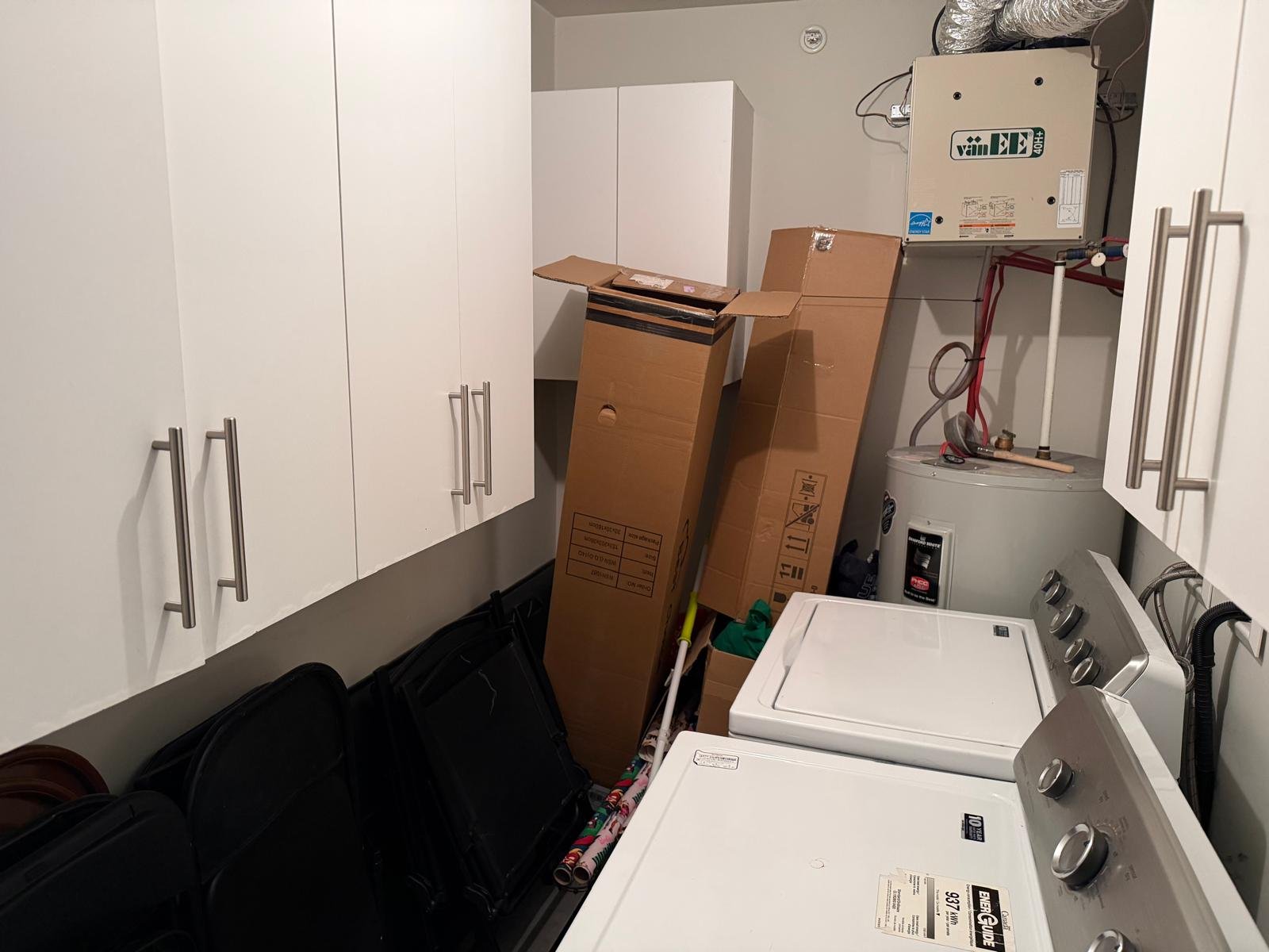 Photo - Laundry room