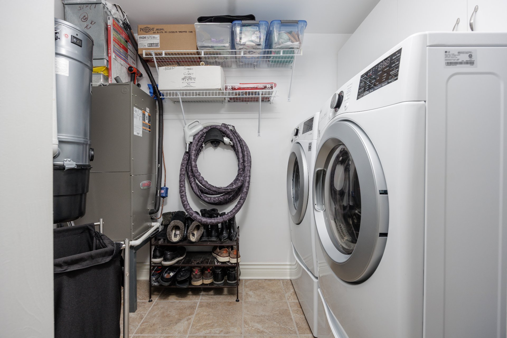 Photo - Laundry room