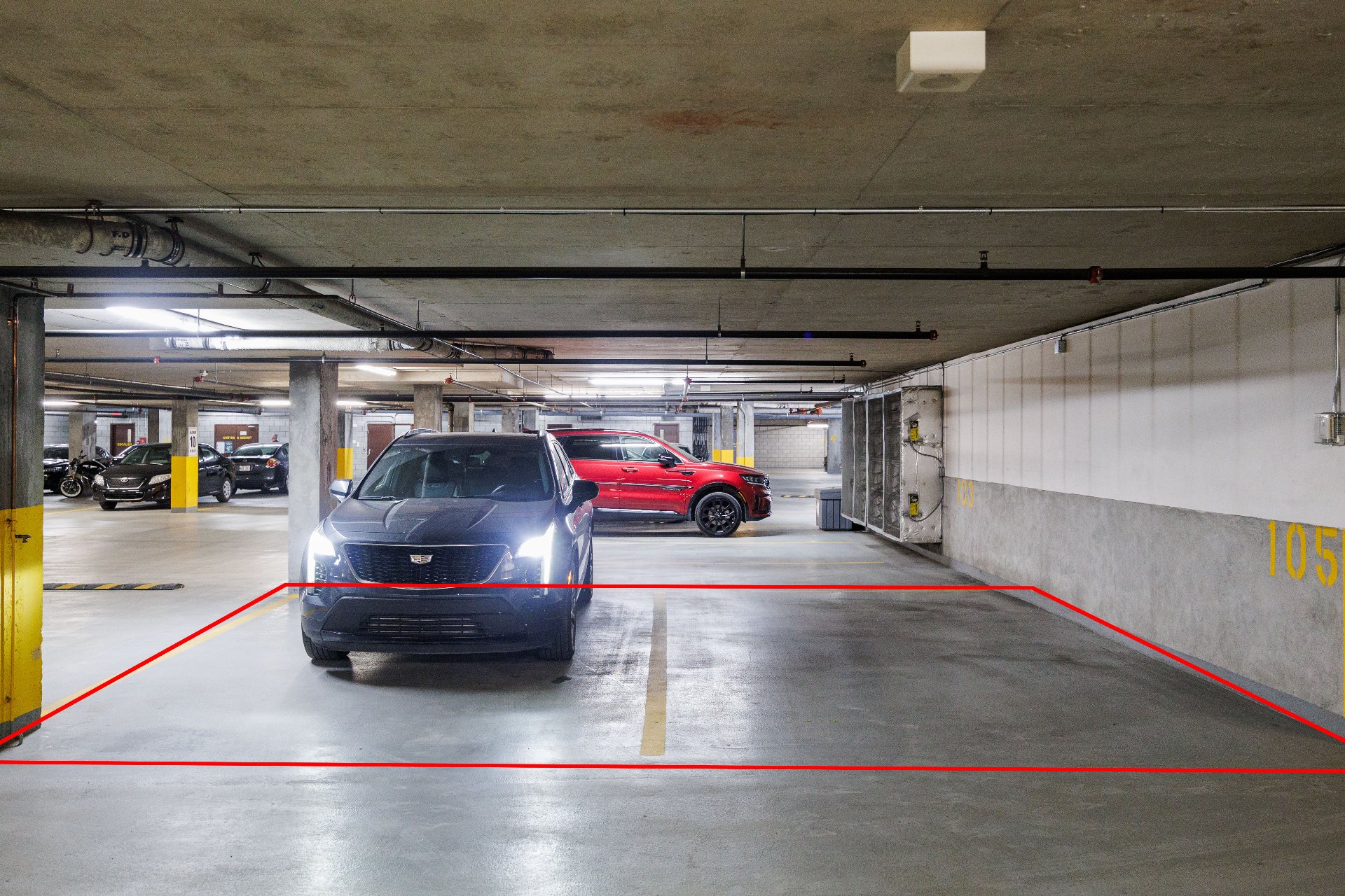 Photo - Garage