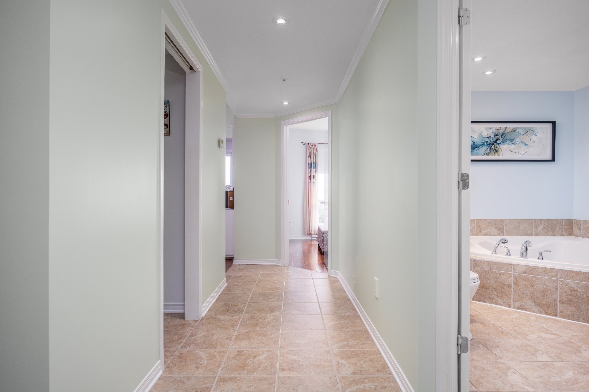 Photo - Hallway