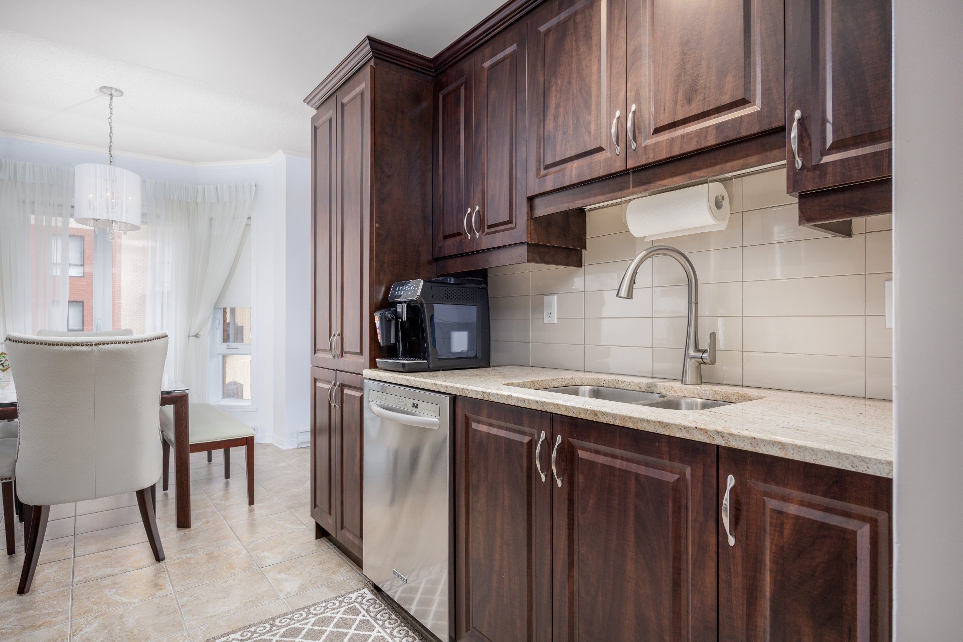 Photo - Kitchen