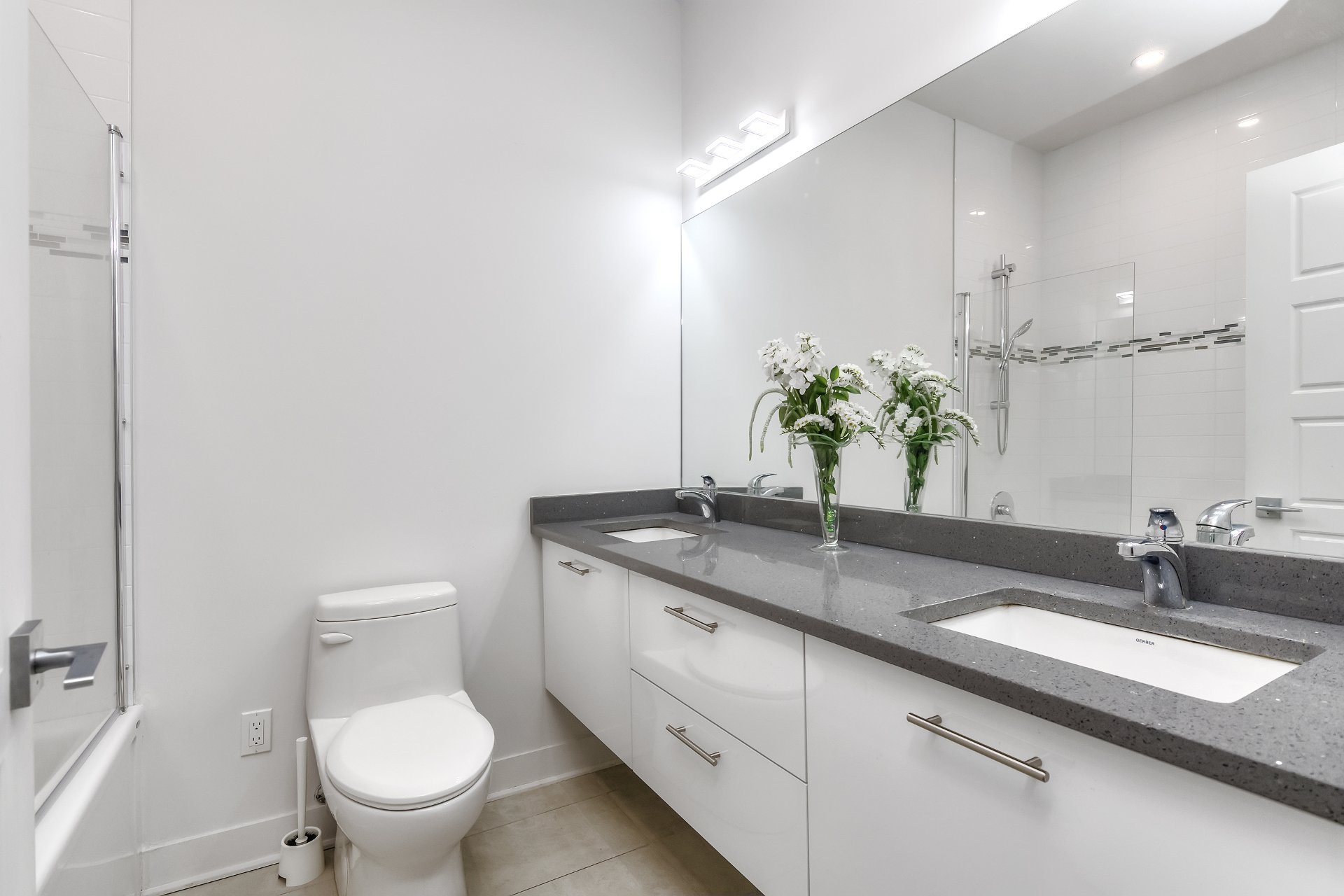 Photo - Bathroom