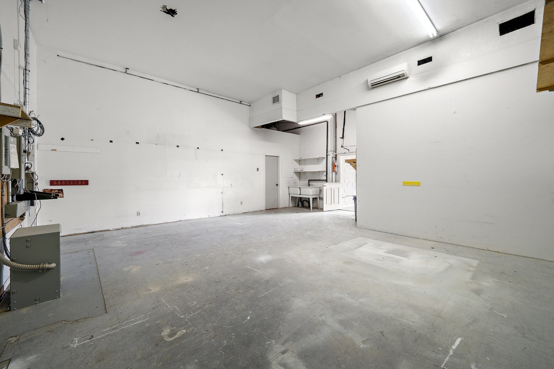 Photo - Warehouse