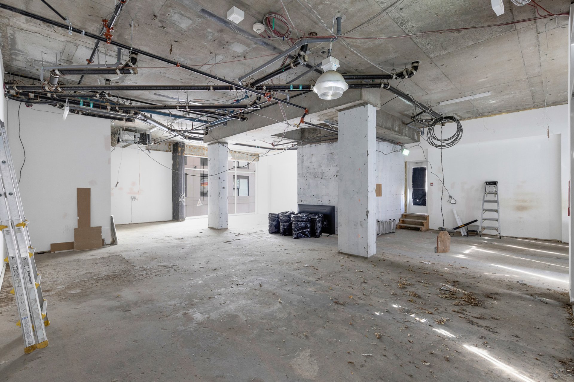 Photo - Interior