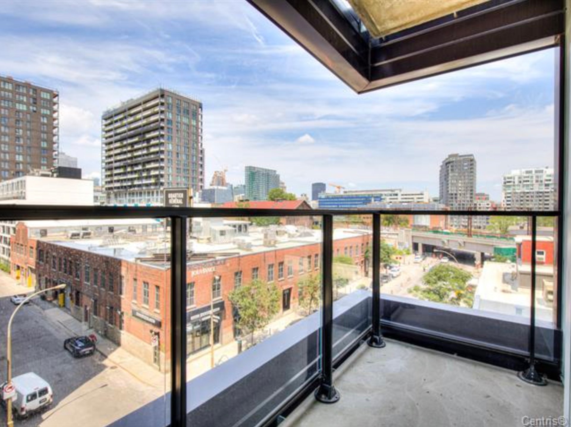 Photo - Balcony