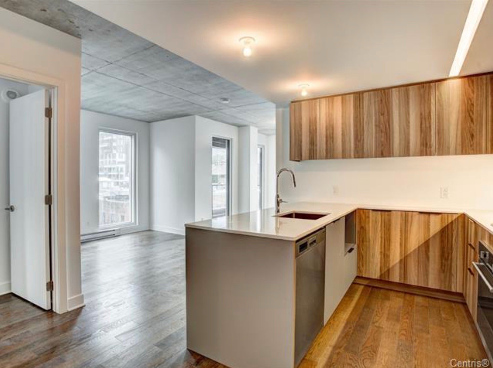 Photo - Kitchen